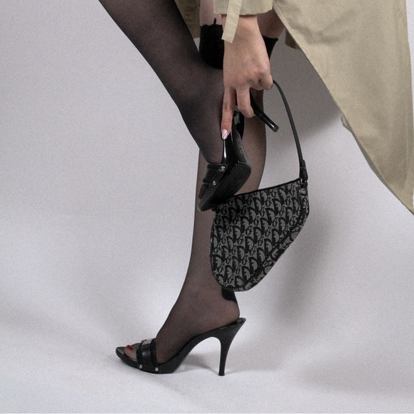 Sold - Picture 4 of 5